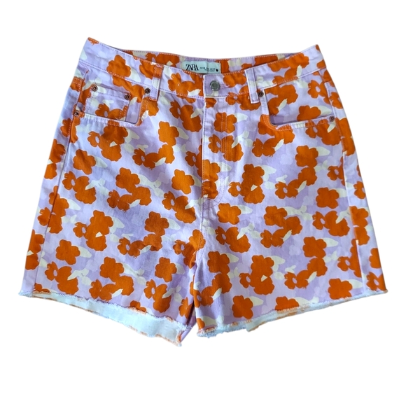 Zara The 90's Short Floral Poppy High Rise  Shorts Raw Hem - Picture 1 of 4